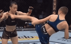 Bị đá nằm sân và xử thua, nữ cao thủ Trung Quốc 'phản ứng xấu xí' với trọng tài