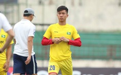 Phan Văn Đức ký hợp đồng ở lại Sông Lam Nghệ An thêm 3 năm