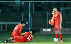 Tuyển Việt Nam thiếu quân, 'phó tướng' của thầy Park phải 'chữa cháy'