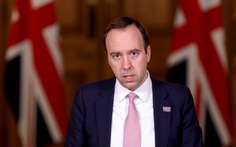 Bộ trưởng Anh Hancock đối diện áp lực lớn sau vụ hôn trợ lý
