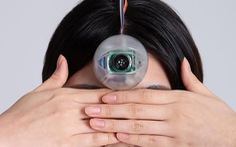 Phát minh 'con mắt Dương Tiễn' vì mải cắm đầu vào smartphone