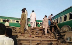 Hai đoàn tàu đâm nhau tại Pakistan, ít nhất 30 người thiệt mạng