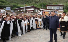Chủ tịch Trung Quốc Tập Cận Bình lần đầu đến thăm Tây Tạng