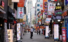 Hàn Quốc siết giãn cách, cảnh báo dịch sẽ lan rộng trong kỳ nghỉ hè