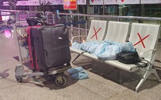 Đến Tân Sơn Nhất sau 18h, hành khách phải vạ vật ngủ qua đêm ở sân bay