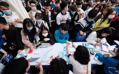 Tư vấn trực tuyến: Điểm chuẩn ngành công nghệ, kỹ thuật, y dược, nông lâm năm nay ra sao?