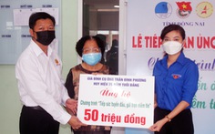 Gia đình cận vệ Bác Hồ ủng hộ 50 triệu tiền phúng điếu tiếp sức tuyến đầu chống dịch