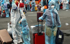 Bạn đọc Tuổi Trẻ Online: Người đã tiêm đủ vắc xin, xét nghiệm âm tính hãy cho về quê