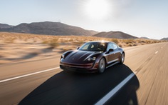 Phượt 'xuyên Mỹ', Porsche Taycan phá kỷ lục về thời gian sạc ngắn nhất