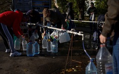 Nước ngọt - ‘vũ khí mới’ trong chiến sự Ukraine