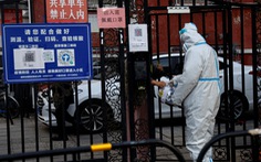 Bắc Kinh cải thiện cách chống dịch, cấm rào chắn các khu dân cư