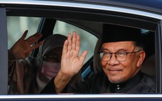 Tân thủ tướng Malaysia từ chối xe sang để tránh lãng phí