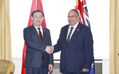Chủ tịch Quốc hội đề nghị New Zealand tạo thuận lợi cho người Việt