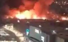 Cháy lớn tại trung tâm mua sắm ở Nga