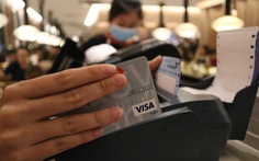 Siết chặt giao dịch khống thẻ tín dụng: Chuyên gia đề xuất
