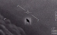 Lầu Năm Góc tiết lộ sự thật về UFO trong phiên điều trần tại Quốc hội Mỹ