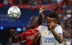 Trực tuyến Liverpool - Real Madrid (hiệp 1) 0-0: Mane sút bóng trúng cột dọc
