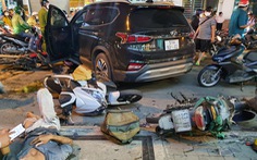 Vụ xe hơi tông 10 xe máy ở chợ Thủ Đức: Công an đang lấy lời khai tài xế