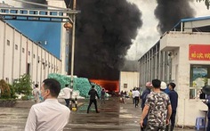 Cháy lớn tại Công ty sợi MeKong ở Khu công nghiệp Long Giang