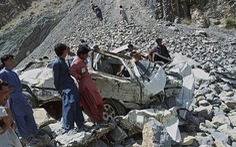 Pakistan: Xe khách lao xuống vực sâu, cả 9 người cùng một nhà chết thảm