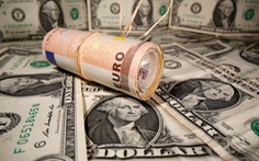Euro - USD ngang giá: Giúp giảm lạm phát ở Mỹ, khách du lịch được ‘giảm giá’ 15%