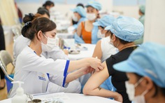 Doanh nghiệp chủ động tiêm vắc xin phòng cúm cho công nhân