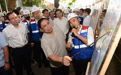 Thủ tướng thị sát nhà ga tuyến metro số 1 Bến Thành - Suối Tiên