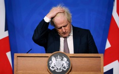 Những ‘bê bối’ của thủ tướng Anh trước khi quyết định từ chức