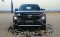 Chọn Ford Everest 2022 bản thấp, hay chấp nhận thêm 'lạc' cho phiên bản cao nhất?