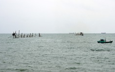Trong cơn dông lốc, cứu 5 ngư dân rơi xuống biển Vũng Tàu