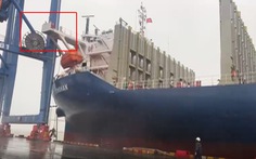 Tạm giữ một tàu hàng nước ngoài va chạm gây hỏng trụ cẩu giàn ở cảng Đình Vũ