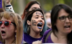 Tin thế giới 26-8: Tây Ban Nha có luật chống hiếp dâm, phía nữ nói 'đồng ý' mới được