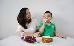 Phương pháp chăm con thời hiện đại của các ‘hot mom’ Việt