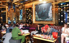 Karaoke bị kiểm tra toàn quốc, 62 nam, nữ vẫn 'bay lắc' ở Trà Vinh