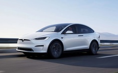 Tesla tiếp tục thu hồi hàng trăm nghìn xe tại Mỹ do đèn hậu