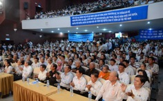 Hàng ngàn thanh niên, trí thức phản đối Trung Quốc