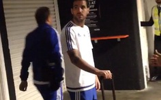 ​Bảo vệ ở Chelsea bị sa thải vì mắng Fabregas