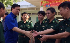 Lãnh đạo TP.HCM chúc tết các chiến sĩ tại Tây Ninh