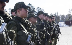 Thụy Điển khôi phục luật nghĩa vụ quân sự