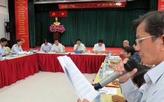 Phó chủ tịch Huỳnh Cách Mạng 'gỡ' cho người dân khiếu nại đất đai