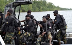 ​Lật tàu quân sự Cameroon, hàng chục quân nhân mất tích
