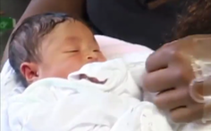 ​Serena xúc động khoe ảnh con gái mới sinh