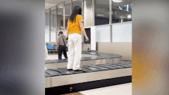 Video: Sân bay Liên Khương đang xác minh vụ cô gái đứng trên băng chuyền hành lý để quay clip