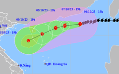 Bão số 4 bất ngờ tăng cấp