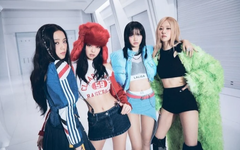 HOT: 4 thành viên BLACKPINK gia hạn hợp đồng