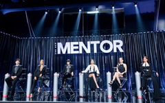 The New Mentor: Các super mentor “đụng độ” nhau chan chát ngay tập 1