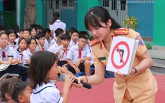 Học trò Trường tiểu học Thái Hưng vui học an toàn giao thông