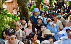 Khánh Hòa thu hơn 1.300 tỉ đồng, du lịch Phú Yên bùng nổ dịp nghỉ lễ 30-4 và 1-5