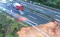 Sập đường cao tốc ở Trung Quốc, ít nhất 19 người chết