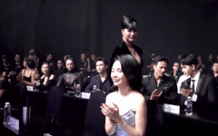 Tân giám đốc Hương Ly bị sao quả tạ chiếu tận hai lần trong họp báo Miss Universe Vietnam